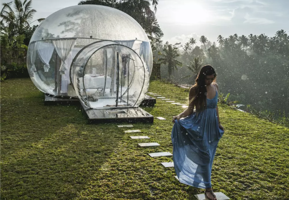 clear inflatable bubble tent